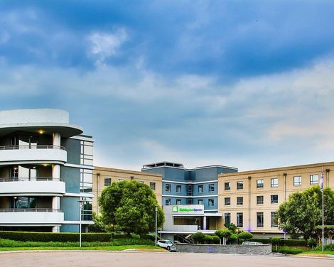 Holiday Inn Express Sandton-Woodmead-0