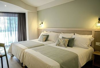 Hotel, htop Jadhe