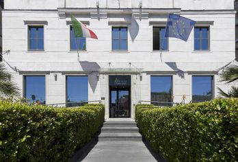 Hotel, Palazzo Salgar