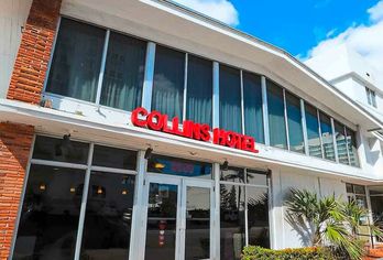 Hotel, Collins
