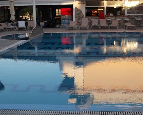 Panorama Studios & Apartments-2