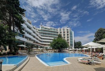 Hotel, Hotel MiraBelle