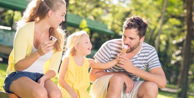 Familienurlaub Eis essen