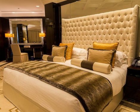 Mövenpick Dubai Grand Al Bustan-0