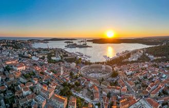 Pula Urlaub