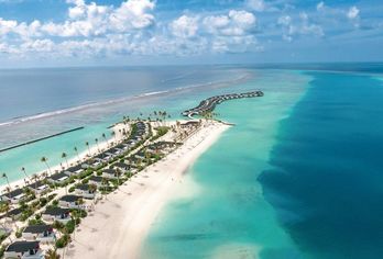 Hotel, Joy Island