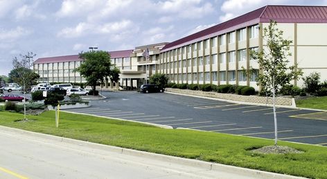 Best Western Plus Chicago Hillside