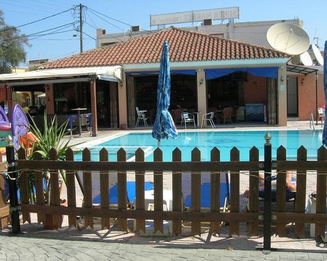 Amadeus Hawaii Studios & Apartments-0