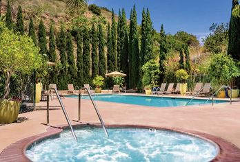 Hotel, Days Inn by Wyndham San Diego Hotel Circle