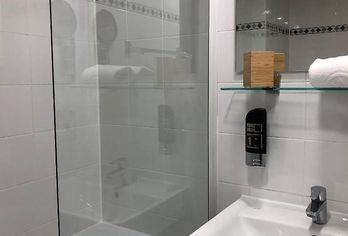 Hotel, Hotel Enziana Wien