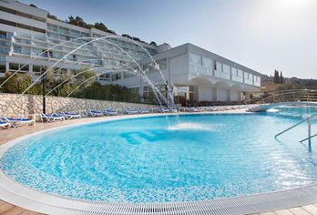 Hotel, Hotel Narcis