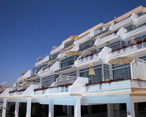 Holiday Club Jardin de Amadores-3