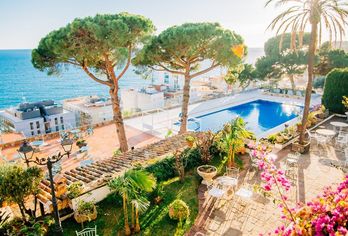 Hotel, Hotel Roger De Flor By Seleqtta