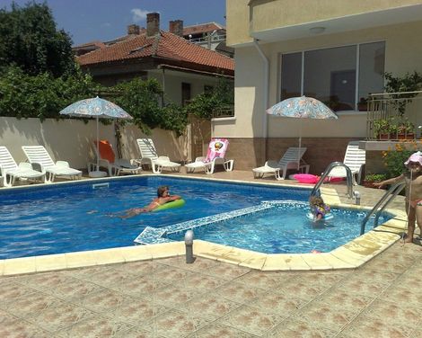Hotel Larisa-1