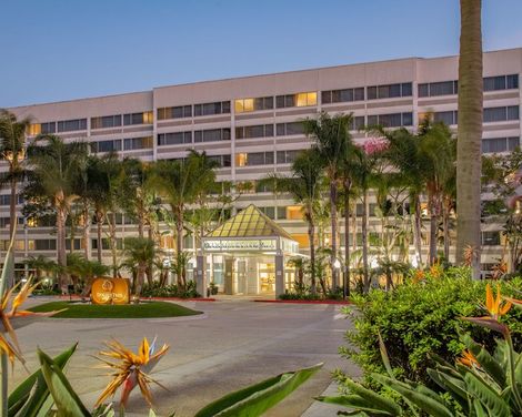 DoubleTree by Hilton Hotel LAX - El Segundo-1