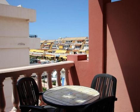 Apartamentos Marola Park-1