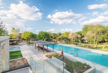 Mokuti Etosha Lodge