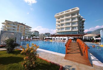Sey Beach Hotel & Spa