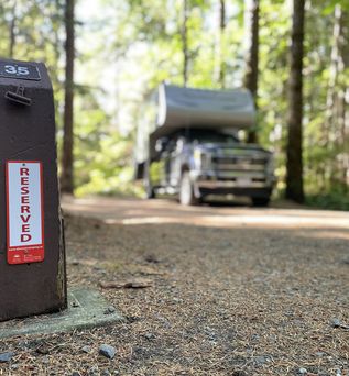 Resrvierter Platz auf einem Campinhplatz in Kanada