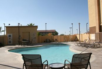 Hotel, Hampton Inn Suites Barstow