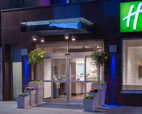 Holiday Inn Express New York City Times Square-3