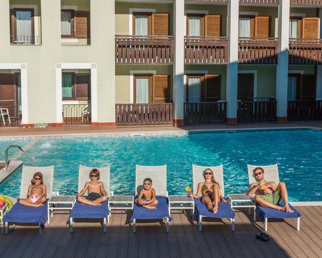 Club Hotel la Vela-1