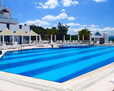 Roseira Beach Resort-1