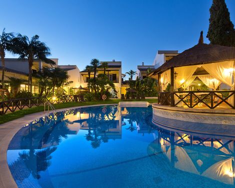 BlueBay Banús-1