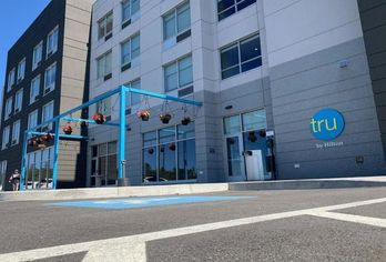 Tru by Hilton Yarmouth