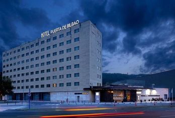Hotel Puerta De Bilbao