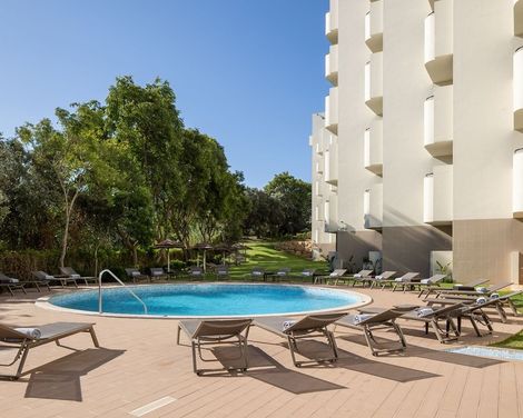 Holiday Inn Algarve Albufeira by IHG-4