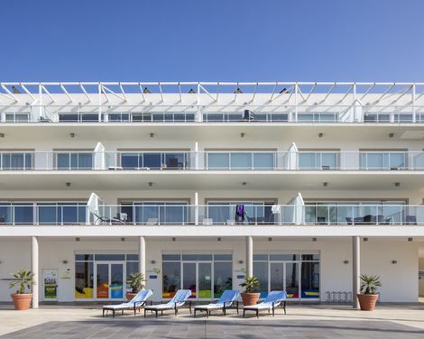 The Beachfront Praia d'el Rey-4