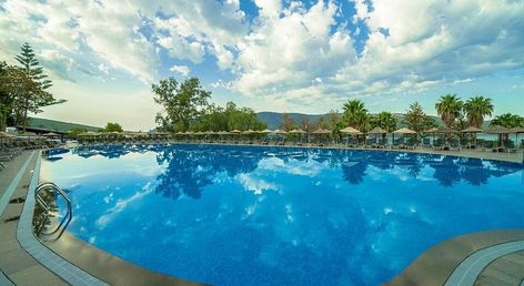Bodrum Holiday Resort & Spa