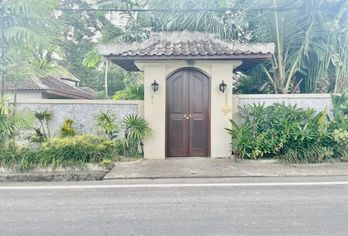 Hotel, Belvilla Chaitanya Niketan