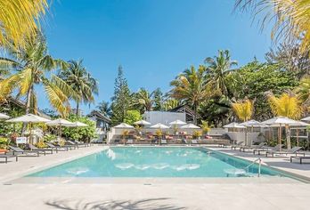 Hotel, Sunrise Attitude