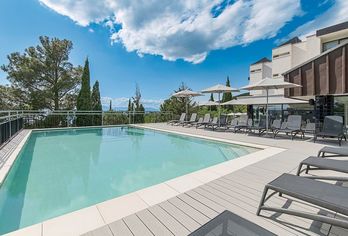 Hotel, Hotel Ad Turres