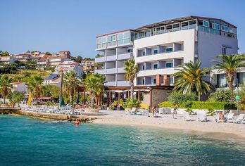 Hotel, Hotel San Antonio