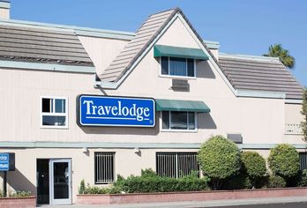 Hotel, Travelodge by Wyndham Sunset-Huntington Beach Ocean Front
