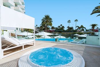 Hotel, HL Rondo Hotel