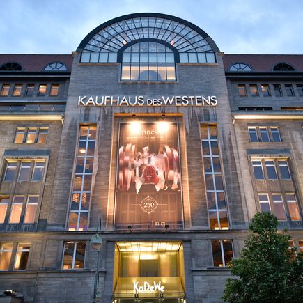 Shopping in Deutschland Kaufhaus des Westens KaDeWe Berlin