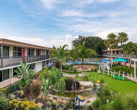 Ramada by Wyndham Kissimmee Gateway-4