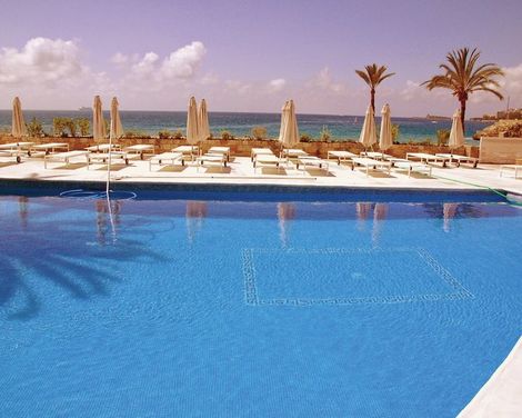 Be Live Adults Only Marivent-3