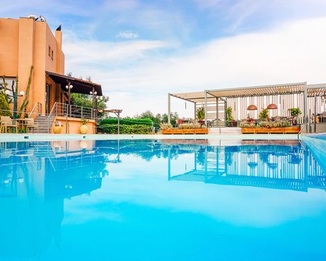 Apollo Resort Art-4