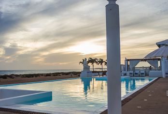 LIVVO Budha Beach