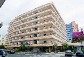 Hotel, Magec