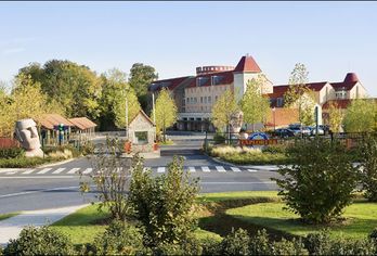 Explorers Hotel