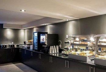 Hotel, Hotel Faubourg Montreal