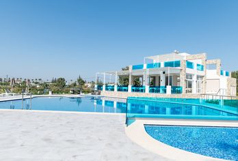 Hotel, Cavo D’ Oro Hotel