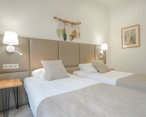 Hôtel Busby-0