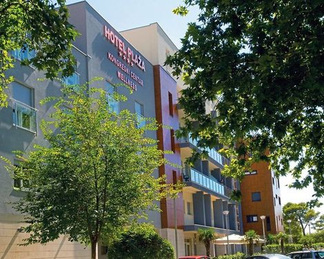 Hotel Plaža Omiš-1